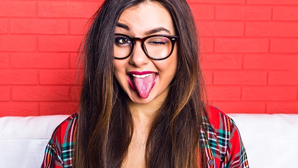 24歲用什么眼霜好？天然眼霜是什么做的？